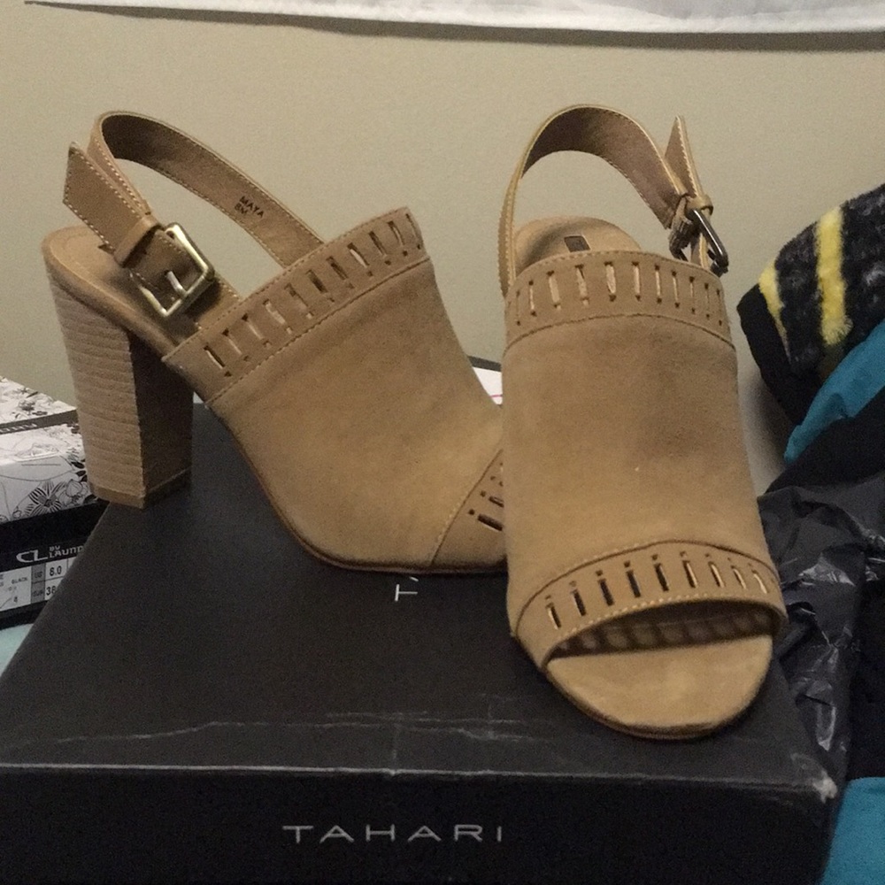 NWT- Tahari stacked block heel, suede, never worn